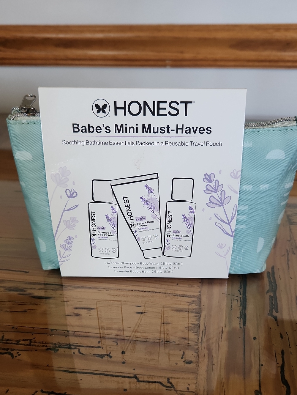 The Honest Company Babe's Mini Must-Haves Gift Set New Unused